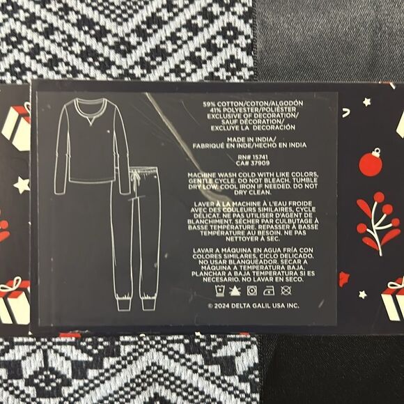 Tommy Hilfiger XL Navy Light Blue Sweater Weather Crew Top & Jogger PJ Gift Set - Picture 10 of 11